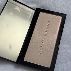 Kevyn Aucoin Neo Setting Powder